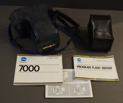 Minolta 7000 Professional 35mm Slr Film camera with 35/105 lens and Flash 2800AF - Image 1 of 4