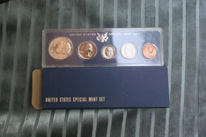 1966 US Special Mint Set in OGP 40% Silver Kennedy Half Dollar New In Mint Box - Picture 1 of 2