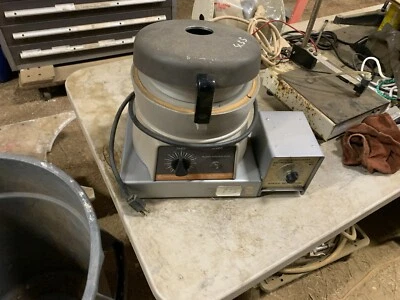 Damon / IEC MB Centrifuge (Micro Hematocrit) w/ JA-946 Speed Selector - Image 1 of 4