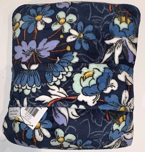 Vera Bradley Fleece Travel Blanket 45 x 60 Retired Floral Burst Pattern Blue New - Picture 1 of 4