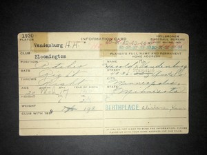 1945 CUBS: Hy Vandenberg, SIGNED (Heilbroner) 3x5, D.1994