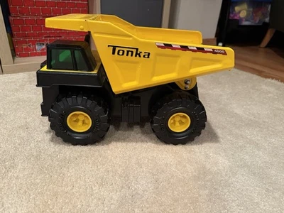 Tonka Dump Truck - Image 1 of 4