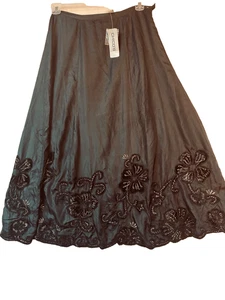 Chico's Skirt Women's Silk Flared Lined Embellished Embroidered Size 2 - Picture 1 of 9