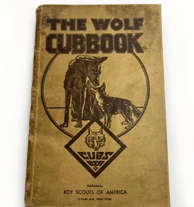 BSA Cub Scout Wolf Cubbok Parte I Copyright 1943 Stampa tascabile 1943 BN-371 - Foto 1 di 7