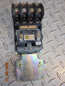SQUARE D 8903 LX0 40 LIGHTING CONTACTOR - Picture 1 of 2