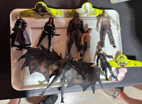 Van Helsing Action Figure Lot  Dracula Beast Frankenstein Anna Valerious Cover