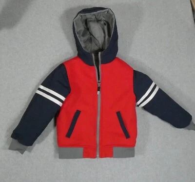 Jaqueta The Children's Place reversível masculina XS Varsity bombardeiro com capuz vermelha/cinza - Imagem 1 de 4