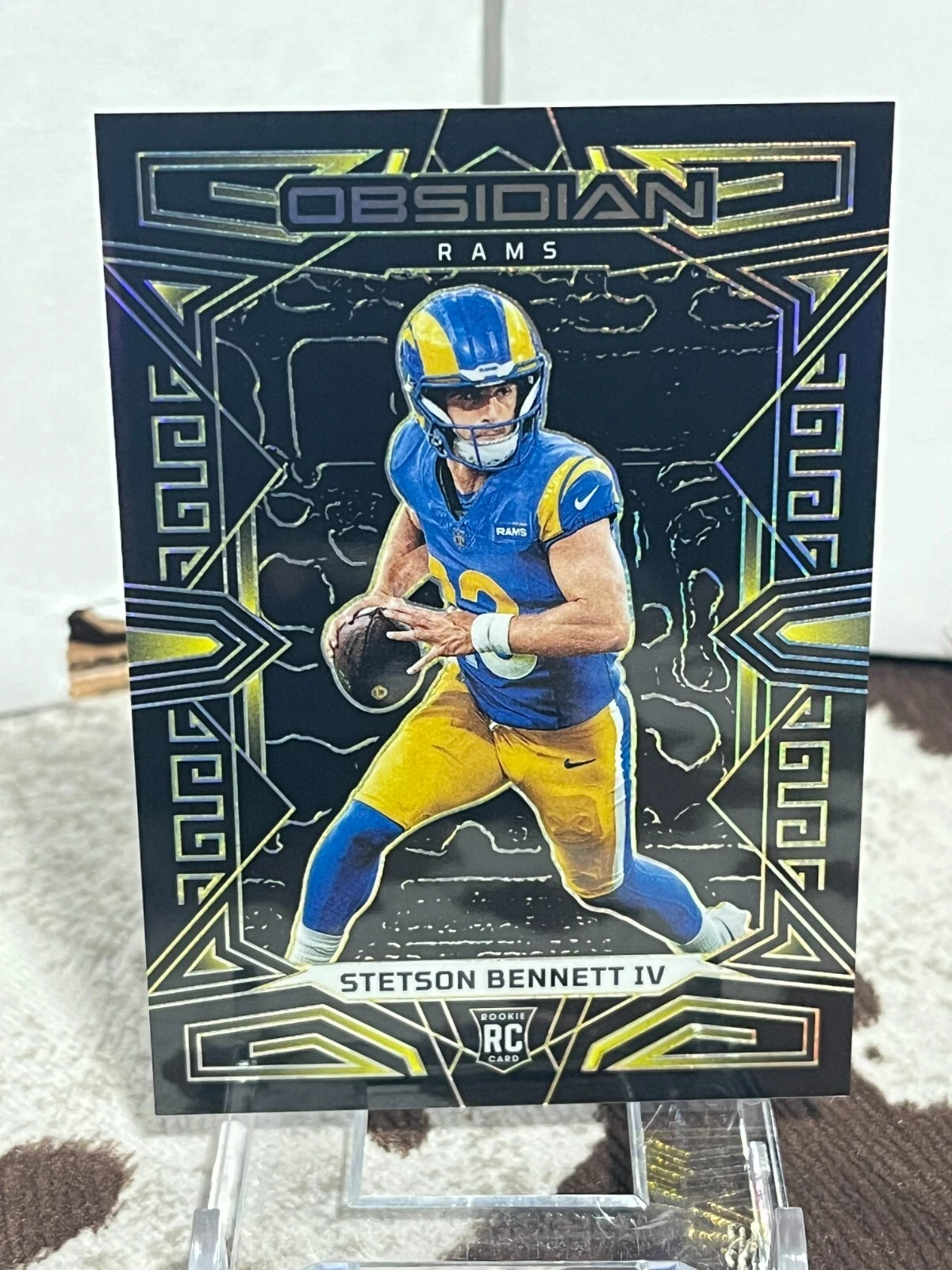 2023 Panini Obsidian Stetson Bennett IV Yellow Electric Etch 5/10 LA Rams