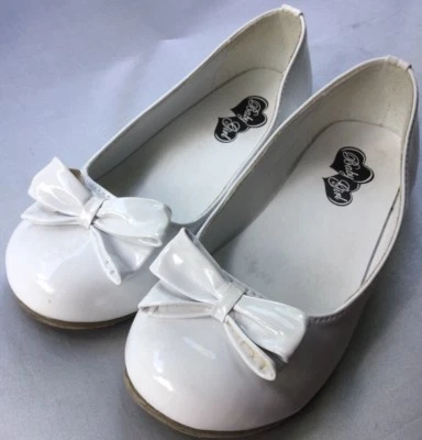 Vestido plano de charol blanco para bebé niña talla: 1 Foto 1 de 4