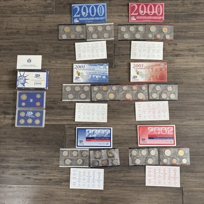 1999-2002 US Mint Uncirculated Coin Sets Philly Denver 63 Coins 7 Sets Proof - Image 1 of 4