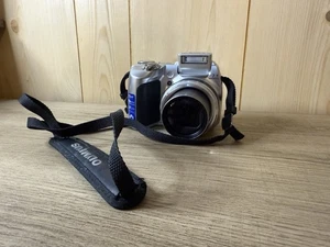 Cámara digital Olympus SP-510UZ 7,1 MP 10x zoom LCD plateada probada ¡funciona LEER! - Imagen 1 de 8
