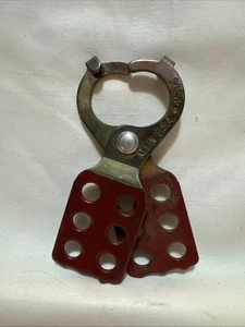 Klein Tools 45200 cerrojo de bloqueo con pestañas de enclavamiento de 1" de diámetro - Imagen 1 de 3
