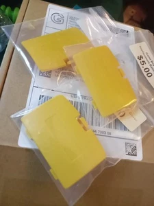 GBC/Game Boy Color Battery Cover Door Yellow Lot - Picture 1 of 2