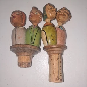 Pair Of Vintage ANRI Wood Carved Bottle Stopper Couples Kissing - Picture 1 of 7