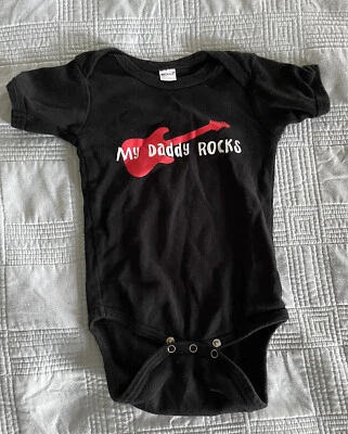 Guitarra Eléctrica My Dad Rocks Negra Bebé Una Pieza Mameluco Baby Shower Infantil Foto 1 de 4