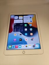 Apple iPad Air 2   16GB, Wi-Fi and 4G Unlocked 9.7in Silver   -    (YK045)