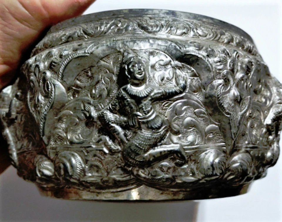 Antiguo 900 Plata Birmania Myanmar Siam Limosna Tailandesa Mendigo Cuenco Alto Relieve Firmado Foto 1 de 4
