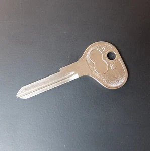 Ferrari Blank Key 400i 275 GTB GTS 365 GT4 GTC4 Dino 308 330 400 GT 2+2 Ignition - Picture 1 of 1