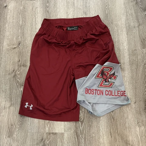 Boston College Eagles Under Armour Athletic Shorts Size Men’s Large Cover
