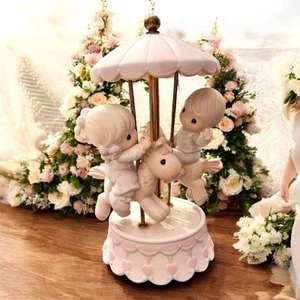 Precious Moments LOVE MAKES THE WORLD GO ROUND Karussell #11259 von 15000 - Bild 1 von 7