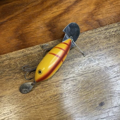 Señuelo de pesca Heddon vintage. Cangrejo Go-Deeper. Crankbait. Madera. Labio de metal.  Foto 1 de 4