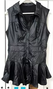 Sexy Lederimitat Playsuit Kurzoverall Gr. 38/40 eventuelle 42 - Bild 1 von 8