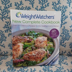 Weight Watchers New Complete Cookbook by Weight Watchers 2006 EUC Hardback Clean - Picture 1 of 6