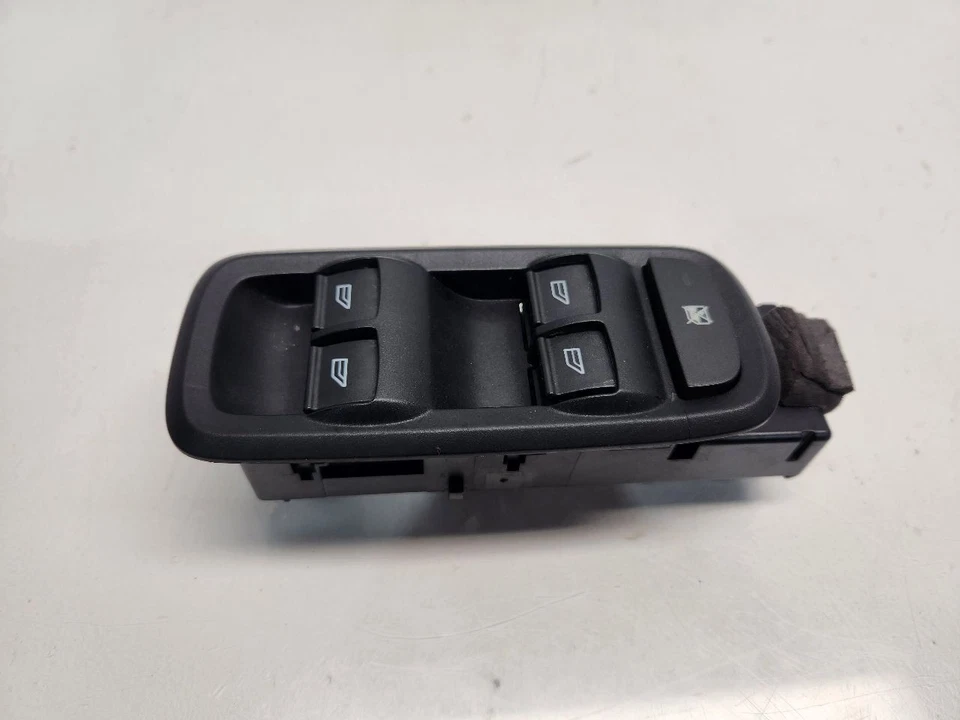 2014-19 Ford Fiesta Drivers Left Front Master Window Switch - Image 1 of 4