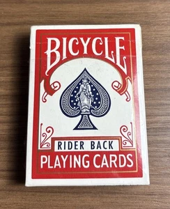Vintage Bicycle Rider Back 808 Spielkarten Poker rot BRANDNEU VERSIEGELT - Bild 1 von 5