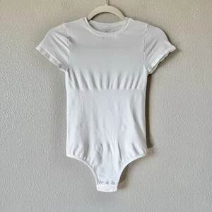 Yummie Seamless Bodysuit S/M White Short Sleeve Shapewear Minimalist Neutral Top - Picture 1 of 7