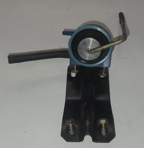 Mercedes Benz 300TD W123 1984 vagón combustible gas diésel solapa unidad de vacío - granero #52 - Imagen 1 de 8