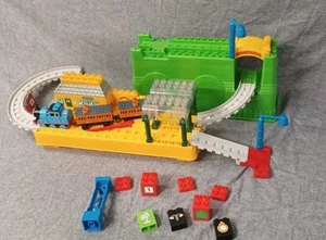 Thomas KNAPFORD STATION Mega Bloks Set # 10550   Train And Cars Included  - Picture 1 of 14