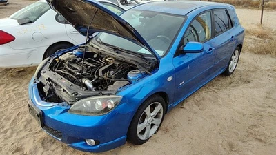 Pinza de freno delantera derecha Mazda 2004-2013 3 pasajeros con soporte de montaje OEM Foto 1 de 4