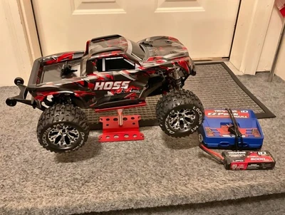 Traxxas Hoss 4x4 VXL - Image 1 of 3