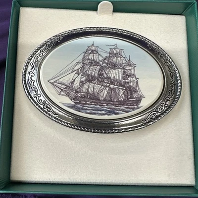 Hebilla de cinturón de velero Constitution de Barlow Designs nueva en caja mezcla de metal y resina  Foto 1 de 4