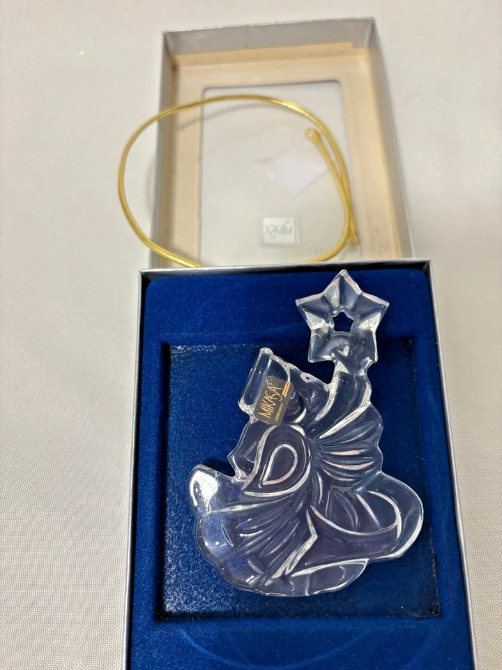 VINTAGE MIKASA CRYSTAL CHERUB ANGEL WITH STAR CHRISTMAS TREE ORNAMENT SN092/566