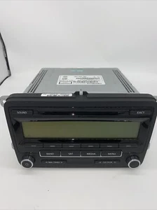 Volkswagen Jetta Passat AM FM CD Radio Receiver 1K0035164 OEM - Picture 1 of 6