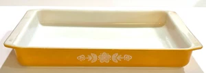 Pyrex BUTTERFLY GOLD #933 Lasagna Pan Rectangle Bake Vintage Glass 13.5 X 8 - Picture 1 of 9