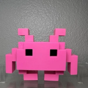 Funko Pop! Videojuegos Space Invaders 8 bits ROSA MEDIUM INVADER #33 GameStop fuera de caja - Imagen 1 de 6