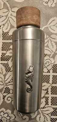 SEAHORSE Stainless Steel MARTINI COCKTAIL SHAKER Wood TOP - Image 1 of 4