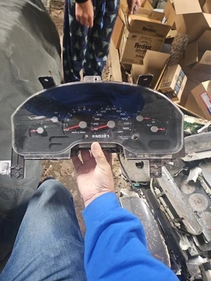 Velocímetro Ford Explorer 2002-2003 usado Foto 1 de 3