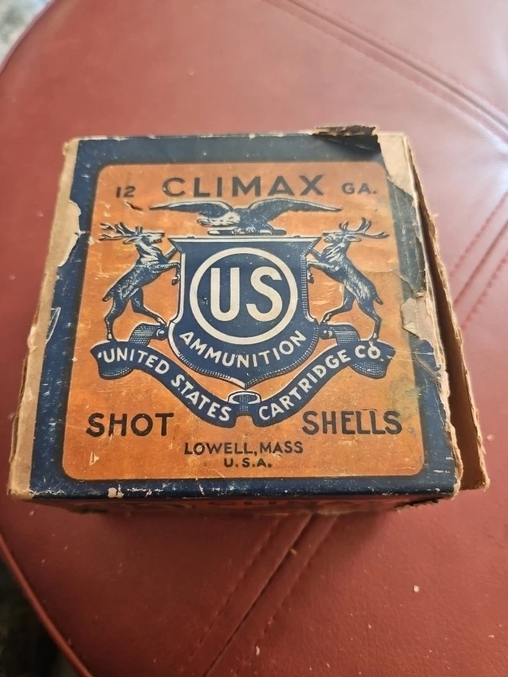 Vintage  USCC 2 piece Climax 12 ga  shotgun shell ammo box empty - Image 1 of 4