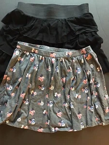 Girls Skirts Old Navy By & By Girl Size 10-12 Medium Large Lot of 2 Gray Black - Picture 1 of 12