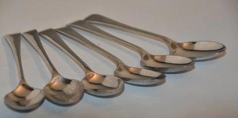 6 Hallmarked  Silver  Spoons George V, Sheffield 1930, Cooper Brothers & Sons Cover