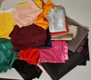 Mixed Fabrics Remnants Off Cuts Pieces Scraps Crafts Clothing Satin Cotton - Picture 1 of 4