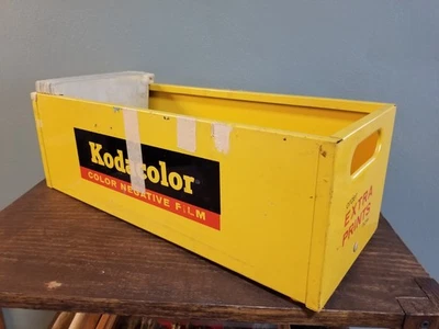 Pastilla de fotos con mostrador de publicidad de metal Kodak Kodacolor y Verichrome años 60 Foto 1 de 4