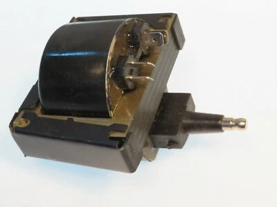 Peugeot 505 2000cc & 604 2700cc Lucas Brand Ignition Coil  DLU404 - Image 1 of 4