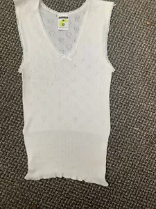 Vintage White Cotton CHILPRUFE Ladies Under Vest - Hearts & Bow Pattern Size S/M - Picture 1 of 3