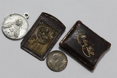 🧭 🇮🇳 INDIA 2 ANNAS 1904 + PORTUGAL + FICHA ALEMANA + CAJA PEQUEÑA B59 CP8 Foto 1 de 4