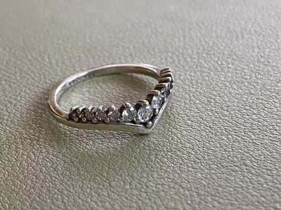 Pandora S925 ALE 58 Princesa Wishbone Circonita cúbica Anillo Tamaño 8.0 Foto 1 de 4